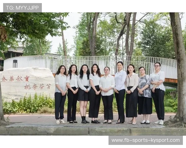 琑队如何建立多层次的青训师资培养体系,打造青年教师队伍 琑队如何建立多层次的青训师资培养体系,打造青年教师队伍